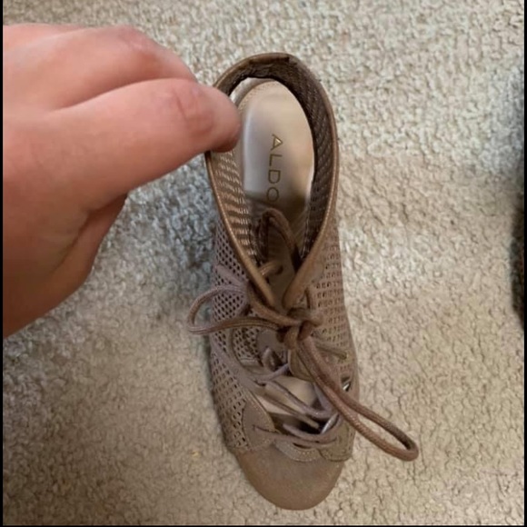 Aldo Heels size 8 - Picture 2 of 3